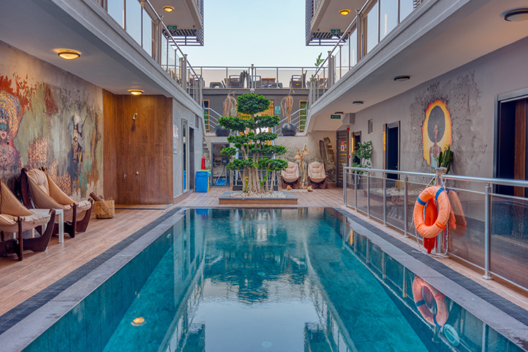 pool-image-1 pool-image-1